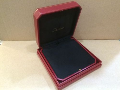 Cartier Vintage Jwelery for Pendant and Necklace Chain box mint in condition .