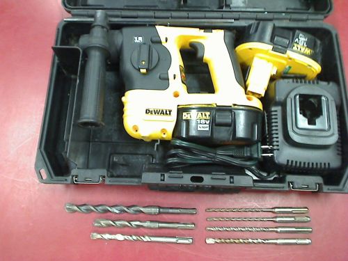 DEWALT DC212 SDS 18V CORDLESS ROTARY HAMMER DRILL W/ 2 BATTERIES, CHARGER
