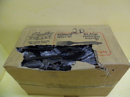 Bulk Packed Case of 1000 Black Heavy Weight Plastic Disposable Forks BSBK2008