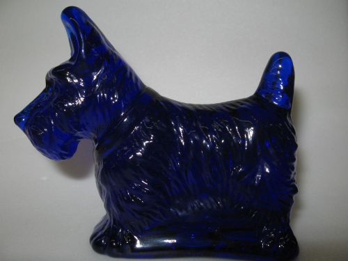 Cobalt blue glass scottie dog paperweight / scottish terrier puppy pup figurine