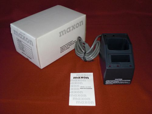 Maxon Desktop Charger CA-1005 New Old Stock!