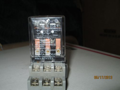 Lot of  5 DAYTON ICE CUBE RELAY 10,12,15 AMP X5840M,X5840F,X5837F base included