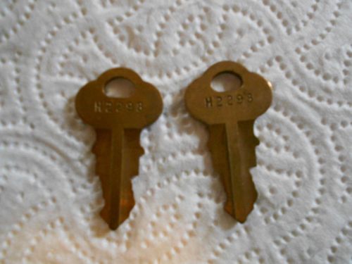 Vintage Chicago Lock Gumball Vending Machine Keys, H2298, (2), #011