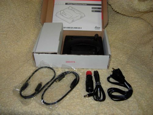 Leica GKL 122-1 charger for GEB bztteries NEW IN BOX !!