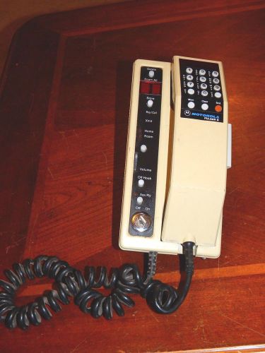 Vintage white Motorola Pulsar II IMTS Car Cell phone Control Head