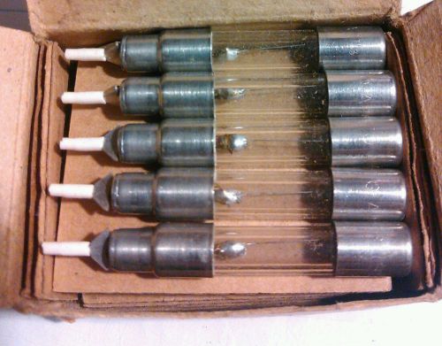 RARE FIND! LOT OF 17 Bussman 70 A 1.33 Series 70 Fuses. Brand new