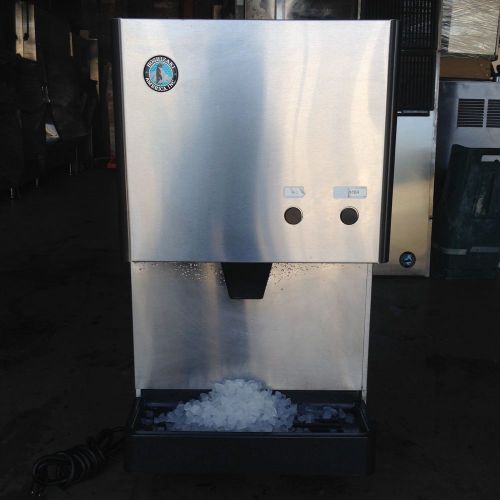 Barely used 2011 hoshizaki nugget ice maker machine &amp; water dispenser dcm270bah for sale