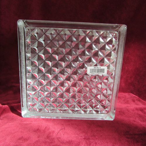 Pittsburgh Corning 8&#034; x 8&#034; x 3&#034; Delphi Glass Block Single