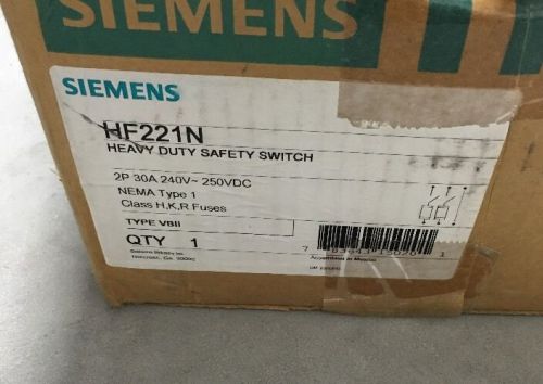 New Siemens HF221N Fusible Heavy Duty Safety Switch. 30 Amps 240 VAC/250 VDC.