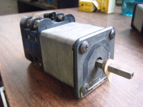 GENERAL ELECTRIC POSITION ROTARY SWITCH TYPE SBM 10AA004