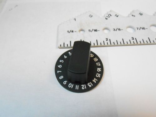 707851-1 BLACK  KNOB  NUMBERS 1-20 / INSIDE HOLE .25/DIA 1.625 NEW OLD STOCK