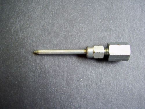 Alemite B201 Narrow Needle Nose Adapter