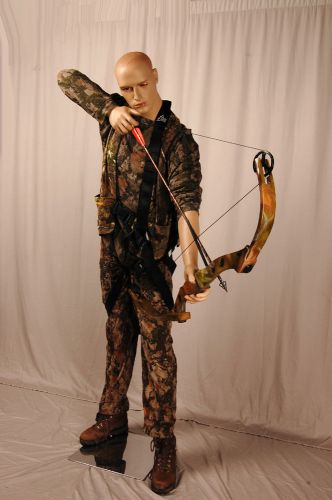 MALE SHOOTING BOW MANNEQUIN  NEW