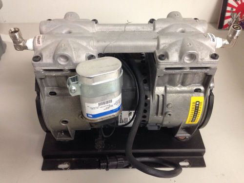 Thomas vacuum pump 2688ve44 used tested 115v for sale
