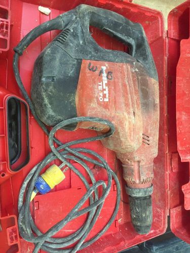 Hilti TE 70-AVR Rotary Hammer Drill With Hard Case