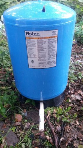 20 Gallon Bladder Well Tank - Flotec