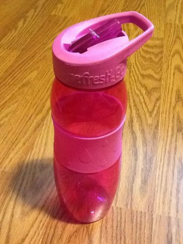 RefresH2Go Curve Water Bottle with Grip  26-Ounce Bright Pink!! Great Condition!