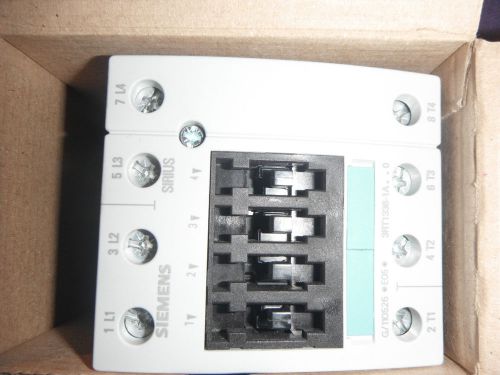 SIEMENS  3RT1336-1AK60 --  CONTACTOR -- NEW ***