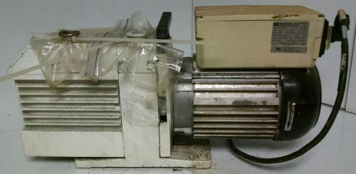 TRIVAC D8B Leybold Vacuum Pump HANNING E8CD4B2-8 Elektro Werke Motor 240 VAC W6