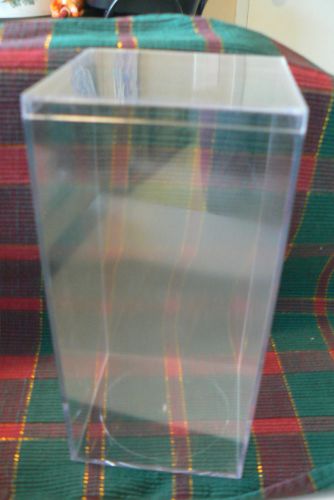 New clear plastic acrylic display case/beanie baby for sale