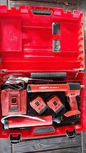 Hilti ED 3500A adheasive dispenser with 2 Li Ion batteries charger and case