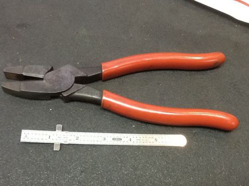 Klein Tools HD2000-9NE Side-cutting Lineman&#039;s Pliers Heavy Duty 9.5 Inch USA