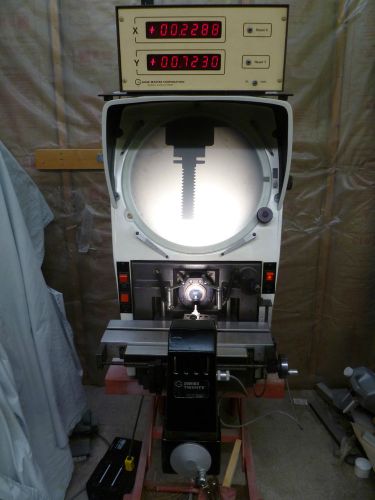 Optical comparator 14 inch gagemaster with gagemaster dro digital readout for sale
