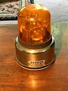 VINTAGE DEPUTY by WHEELEN ENG. CO. EMERGENCY VEHICLE BEACON/STROBE LIGHT -ORANGE