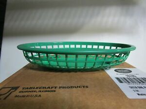 TABLE CRAFT GREEN OVAL PLASTIC PICNIC BASKETS