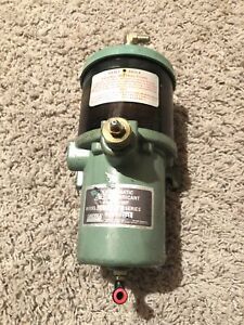 Lincoln 82886 Centro-Matic Grease Lubricant Ram Pump Series J 20-1