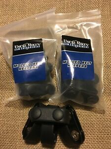 Uncle Mike&#039;s 88653 Molded Professional Belt Keeper For 2.00&#034; Belts 4 Pack
