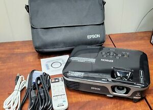 Epson EX7210 Projector - Excellent Condition!