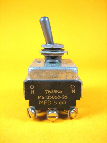 Cutler Hammer -  MS25068-26 -  Toggle Switch