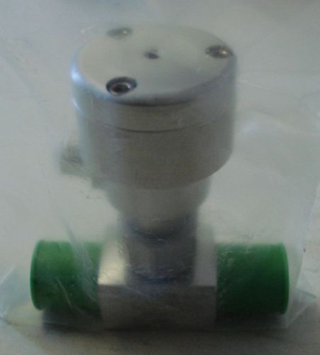 Swagelok nupro ss-8bk-vcr-1c valve,bellow-sealed,pctfe stem tip,1/2in male vcr f for sale