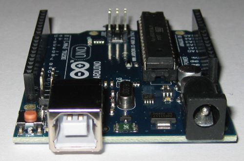 Full Featured UNO-R3 Compatible Controller - USB - 5V - 16 MHz ATmega 328 - 32k