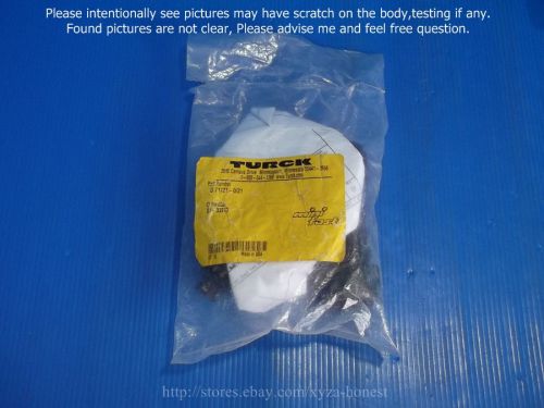 1 unit of Turck BS71121-0/21, Straight Connector , New without box.