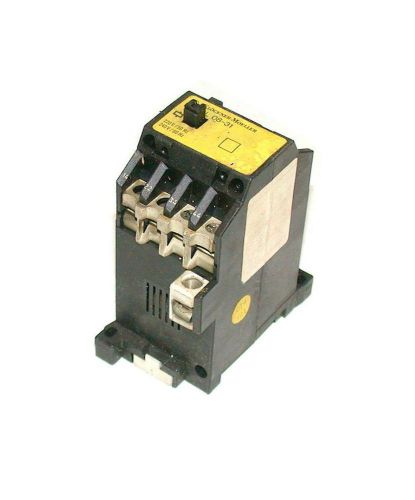 KLOCKNER MOELLER CONTROL RELAY 10 AMP 600 VAC MODEL DIL08-31