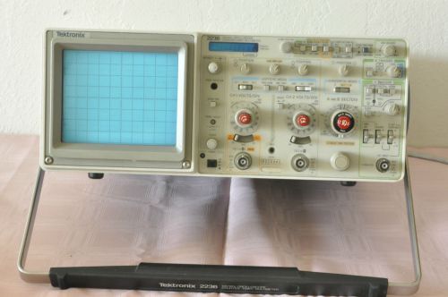 Tektronix 2236 Oscilloscope Frequency counter, Digital Multimeter all in one.