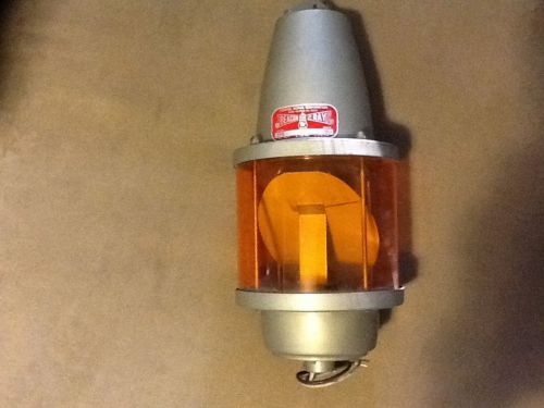 Federal Signal Corp. 27-S Beacon Ray - Amber lens, light, warning light, signal