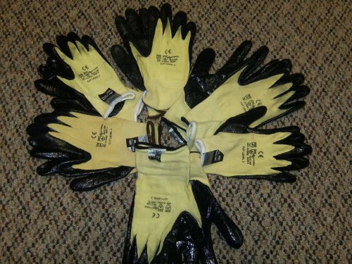 Lot of 6 pair used Gardening, Work Gloves  with Kevlar 500