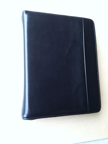 DAY RUNNER Organizer zippered 10&#034; x 8&#034;  Black faux leather - zippered