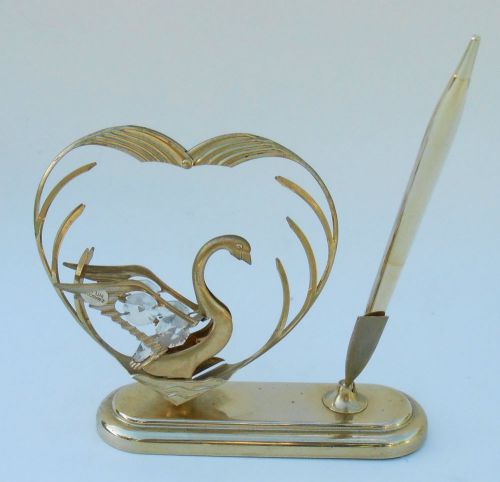 Vintage Mascot Inc. Metal Swan Pen holder w/4 Austrian crystals in wings