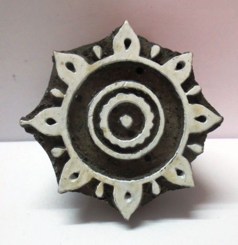 INDIAN WOODEN HAND CARVED TEXTILE PRINTING ON FABRIC BLOCK / STAMP DESIGN HOT 51