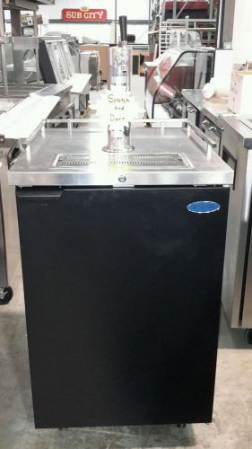 Scratch and dent norlake nldd24 single draw/tapper keg cooler for sale