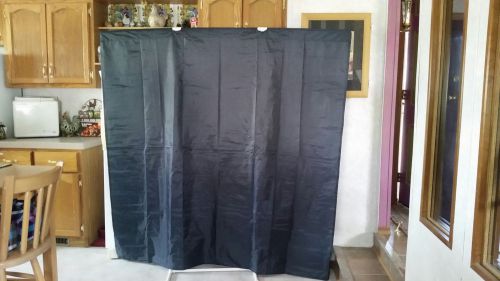 8 (lot) portable privacy screens for sale