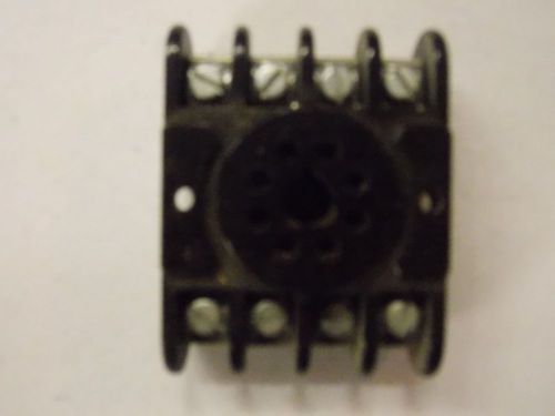 ampenol 8 pin relay socket
