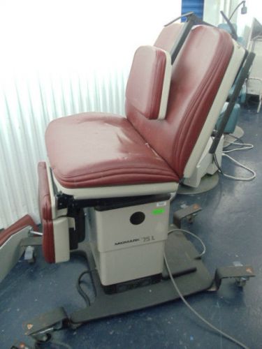 MIDMARK 75L POWER EXAMINATION EXAM MEDICAL SURGICAL CHAIR (WITH ARM) W/FT SWICHT