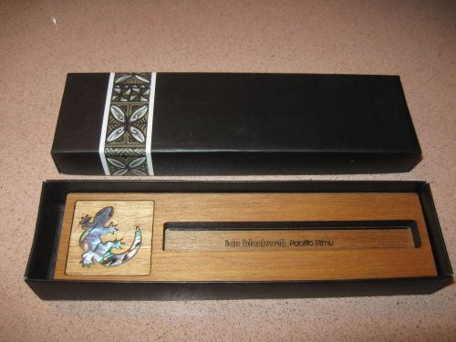 Ian Blackwell New Zealand Hand Made Wood&amp; Mother of Pearl Business Card Holder 1