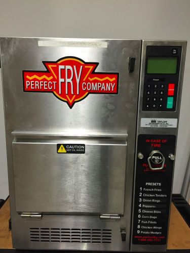 Perfect Fryer (PFC5700)   AND    Hatco Display Case
