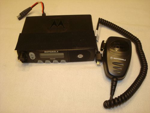 Motorola AAM50RNF9AA3AN Commercial Two-Way Radio w/ AARMN4025C Microphone